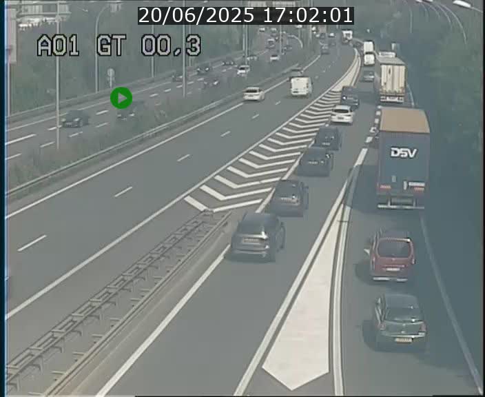 <h2>Traffic live webcam Luxembourg Croix de Gasperich - A1 direction Kirchberg - BK 0.3</h2>