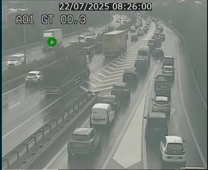 <h2>Traffic live webcam Luxembourg Croix de Gasperich - A1 direction Kirchberg - BK 0.3</h2>