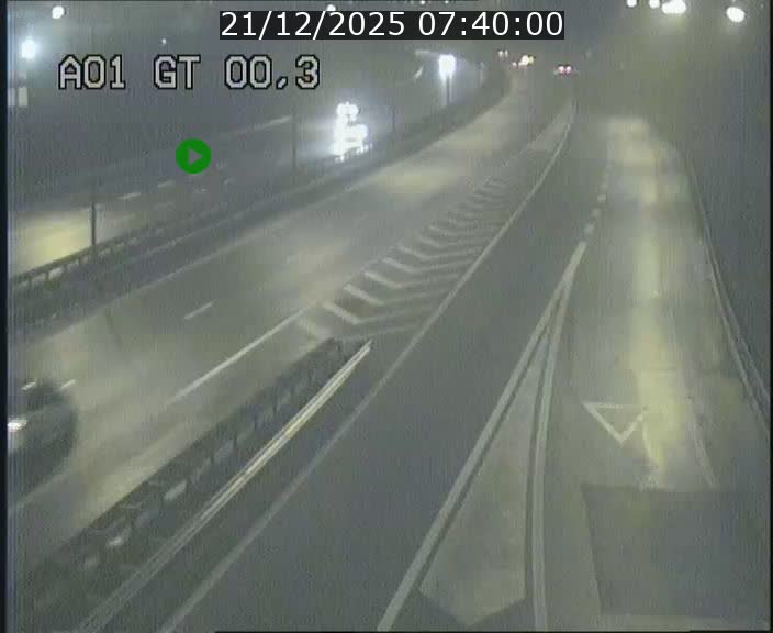 <h2>Traffic live webcam Luxembourg Croix de Gasperich - A1 direction Kirchberg - BK 0.3</h2>