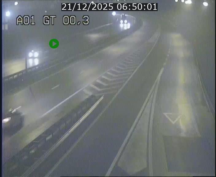 <h2>Traffic live webcam Luxembourg Croix de Gasperich - A1 direction Kirchberg - BK 0.3</h2>