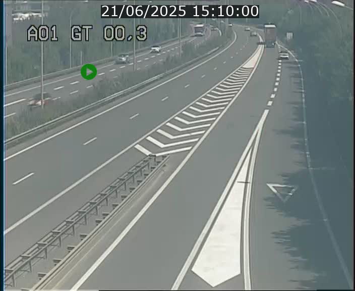 <h2>Traffic live webcam Luxembourg Croix de Gasperich - A1 direction Kirchberg - BK 0.3</h2>