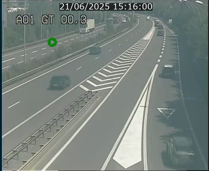 <h2>Traffic live webcam Luxembourg Croix de Gasperich - A1 direction Kirchberg - BK 0.3</h2>