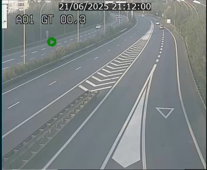 <h2>Traffic live webcam Luxembourg Croix de Gasperich - A1 direction Kirchberg - BK 0.3</h2>