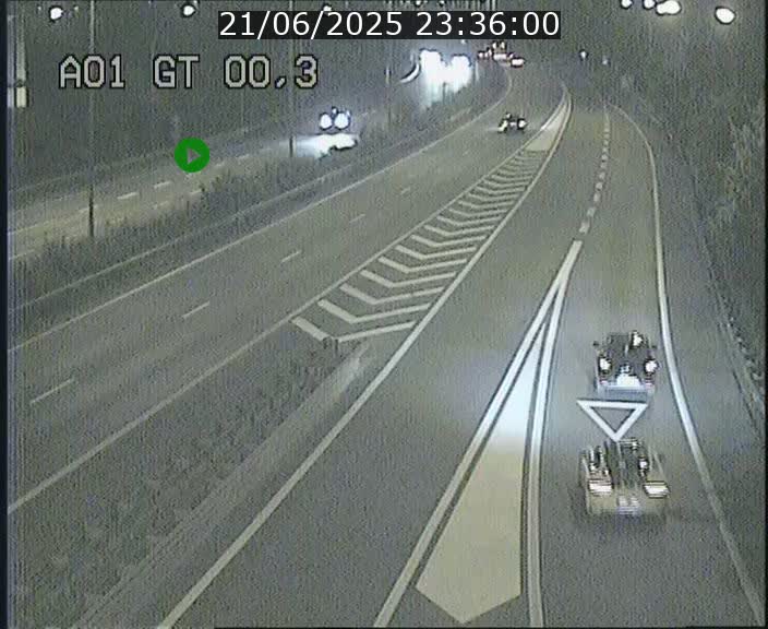 <h2>Traffic live webcam Luxembourg Croix de Gasperich - A1 direction Kirchberg - BK 0.3</h2>
