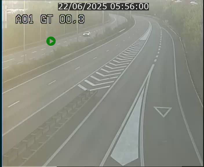 <h2>Traffic live webcam Luxembourg Croix de Gasperich - A1 direction Kirchberg - BK 0.3</h2>
