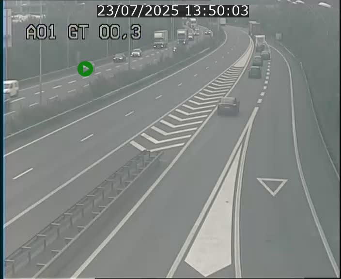 <h2>Traffic live webcam Luxembourg Croix de Gasperich - A1 direction Kirchberg - BK 0.3</h2>
