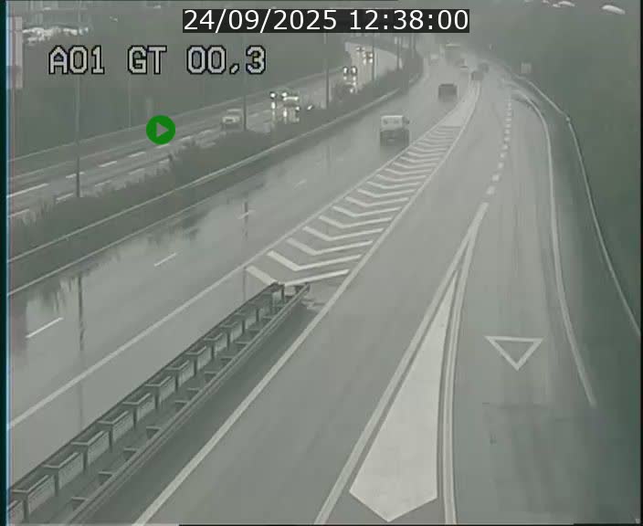 <h2>Traffic live webcam Luxembourg Croix de Gasperich - A1 direction Kirchberg - BK 0.3</h2>
