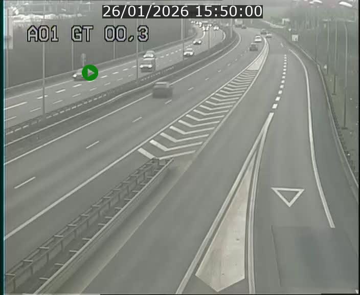 <h2>Traffic live webcam Luxembourg Croix de Gasperich - A1 direction Kirchberg - BK 0.3</h2>
