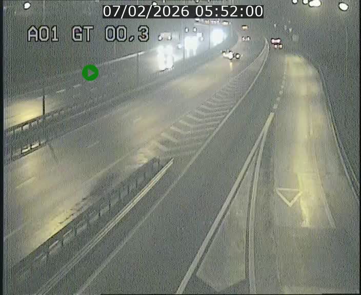 <h2>Traffic live webcam Luxembourg Croix de Gasperich - A1 direction Kirchberg - BK 0.3</h2>