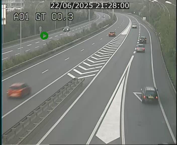 <h2>Traffic live webcam Luxembourg Croix de Gasperich - A1 direction Kirchberg - BK 0.3</h2>