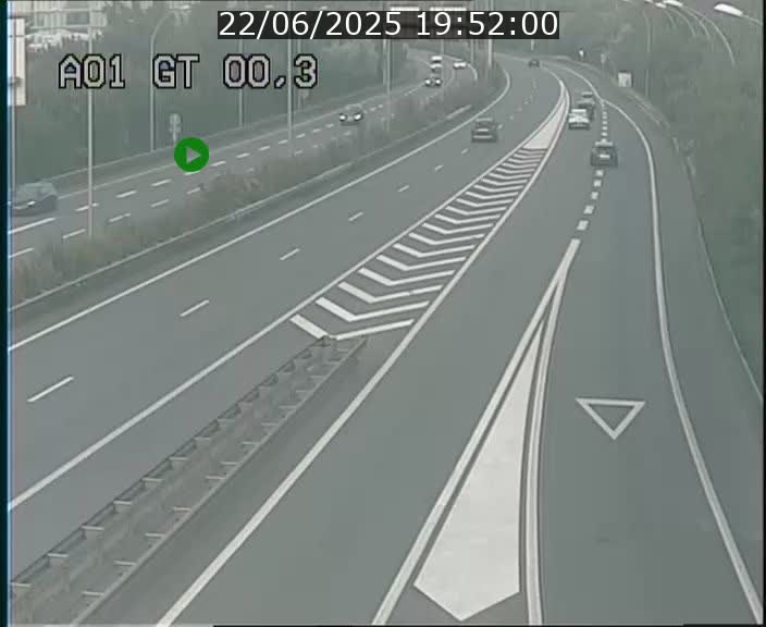<h2>Traffic live webcam Luxembourg Croix de Gasperich - A1 direction Kirchberg - BK 0.3</h2>