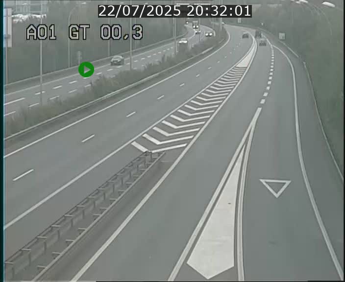 <h2>Traffic live webcam Luxembourg Croix de Gasperich - A1 direction Kirchberg - BK 0.3</h2>