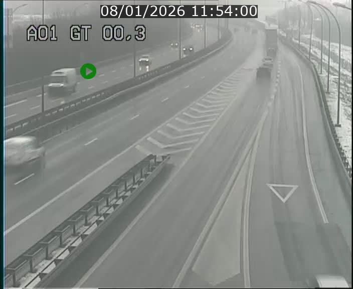 <h2>Traffic live webcam Luxembourg Croix de Gasperich - A1 direction Kirchberg - BK 0.3</h2>