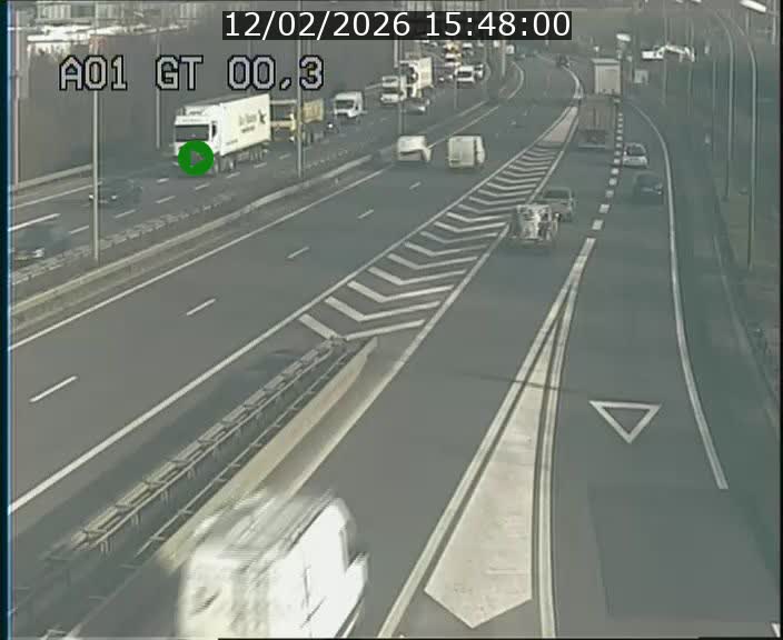 <h2>Traffic live webcam Luxembourg Croix de Gasperich - A1 direction Kirchberg - BK 0.3</h2>