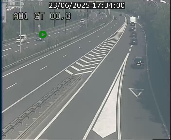 <h2>Traffic live webcam Luxembourg Croix de Gasperich - A1 direction Kirchberg - BK 0.3</h2>
