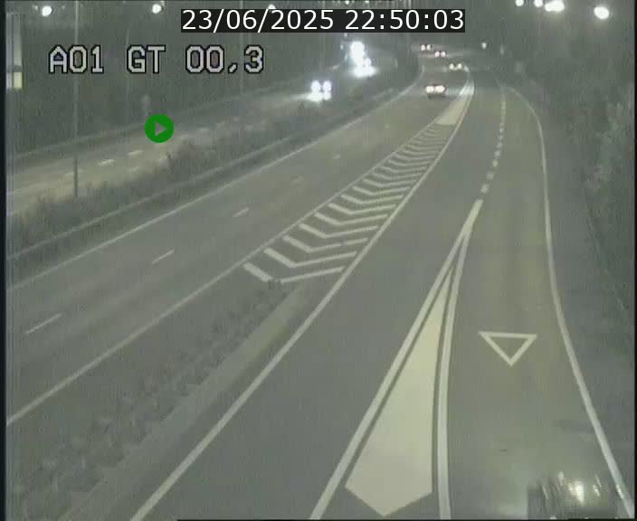 <h2>Traffic live webcam Luxembourg Croix de Gasperich - A1 direction Kirchberg - BK 0.3</h2>