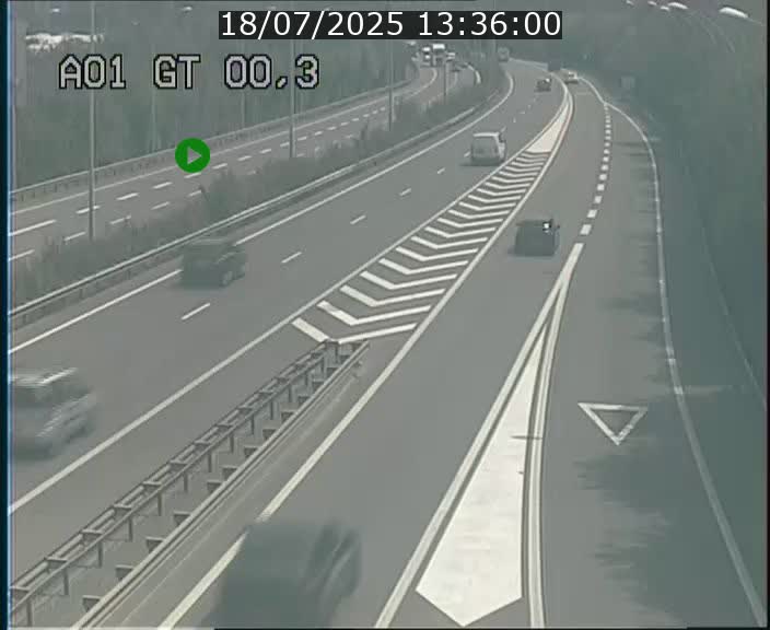 <h2>Traffic live webcam Luxembourg Croix de Gasperich - A1 direction Kirchberg - BK 0.3</h2>