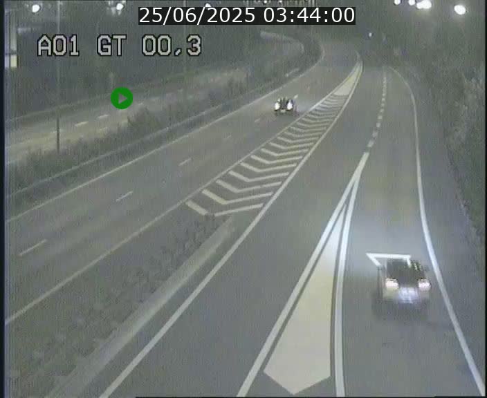 <h2>Traffic live webcam Luxembourg Croix de Gasperich - A1 direction Kirchberg - BK 0.3</h2>