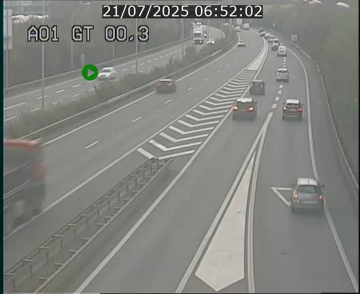 <h2>Traffic live webcam Luxembourg Croix de Gasperich - A1 direction Kirchberg - BK 0.3</h2>