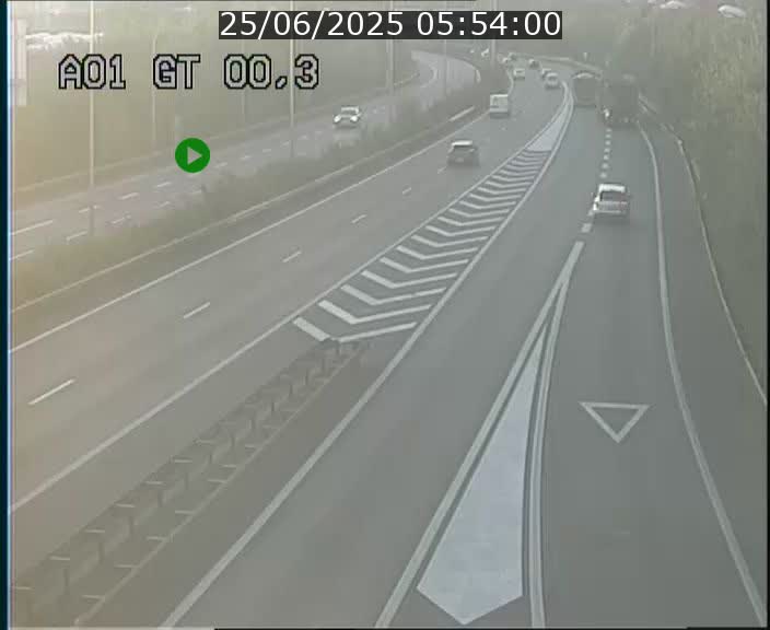 <h2>Traffic live webcam Luxembourg Croix de Gasperich - A1 direction Kirchberg - BK 0.3</h2>