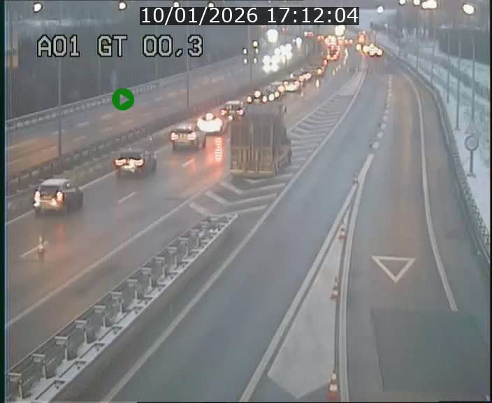 <h2>Traffic live webcam Luxembourg Croix de Gasperich - A1 direction Kirchberg - BK 0.3</h2>