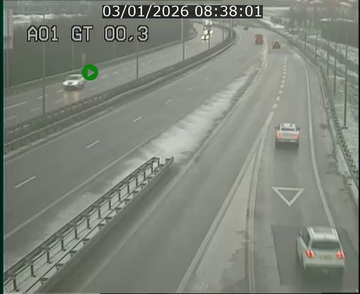 <h2>Traffic live webcam Luxembourg Croix de Gasperich - A1 direction Kirchberg - BK 0.3</h2>