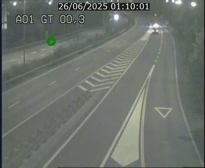 <h2>Traffic live webcam Luxembourg Croix de Gasperich - A1 direction Kirchberg - BK 0.3</h2>