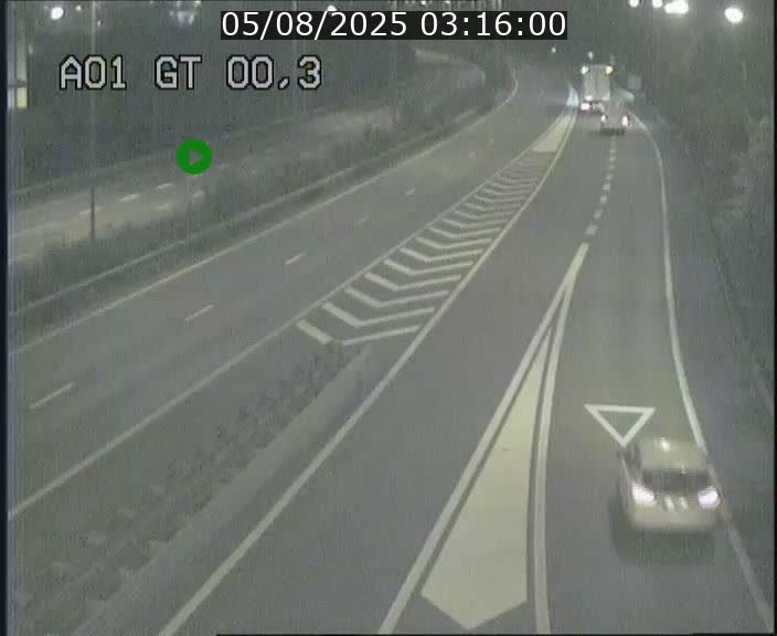 <h2>Traffic live webcam Luxembourg Croix de Gasperich - A1 direction Kirchberg - BK 0.3</h2>