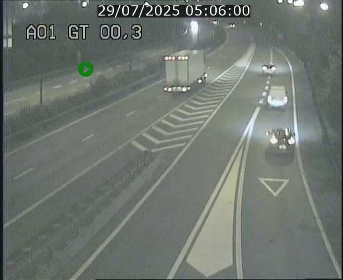 <h2>Traffic live webcam Luxembourg Croix de Gasperich - A1 direction Kirchberg - BK 0.3</h2>