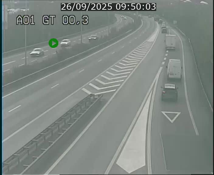 <h2>Traffic live webcam Luxembourg Croix de Gasperich - A1 direction Kirchberg - BK 0.3</h2>