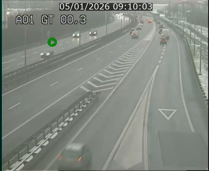 <h2>Traffic live webcam Luxembourg Croix de Gasperich - A1 direction Kirchberg - BK 0.3</h2>