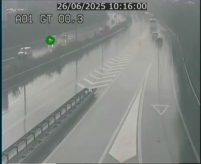 <h2>Traffic live webcam Luxembourg Croix de Gasperich - A1 direction Kirchberg - BK 0.3</h2>