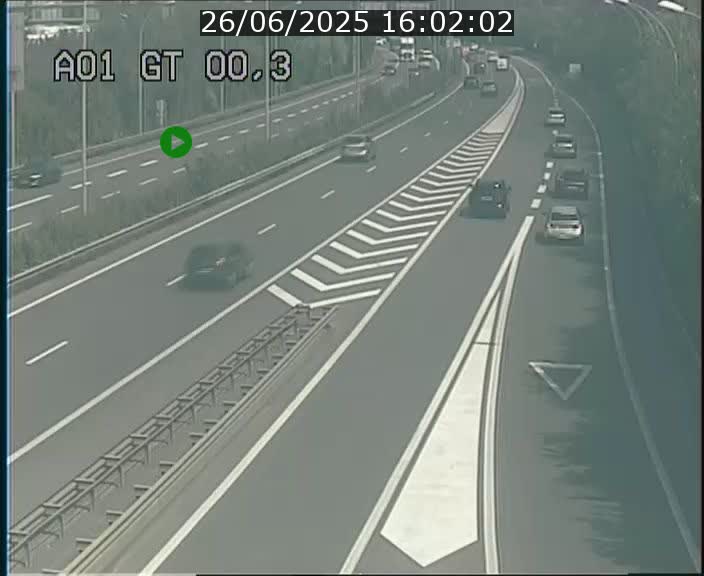 <h2>Traffic live webcam Luxembourg Croix de Gasperich - A1 direction Kirchberg - BK 0.3</h2>