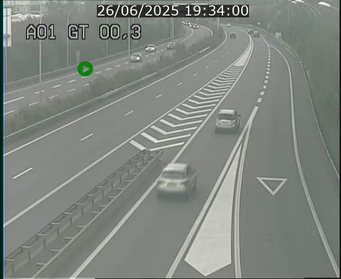 <h2>Traffic live webcam Luxembourg Croix de Gasperich - A1 direction Kirchberg - BK 0.3</h2>