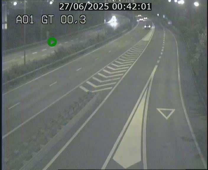 <h2>Traffic live webcam Luxembourg Croix de Gasperich - A1 direction Kirchberg - BK 0.3</h2>