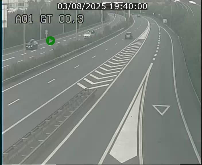 <h2>Traffic live webcam Luxembourg Croix de Gasperich - A1 direction Kirchberg - BK 0.3</h2>