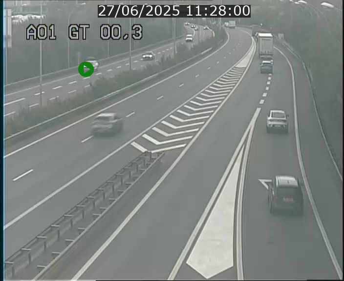 <h2>Traffic live webcam Luxembourg Croix de Gasperich - A1 direction Kirchberg - BK 0.3</h2>