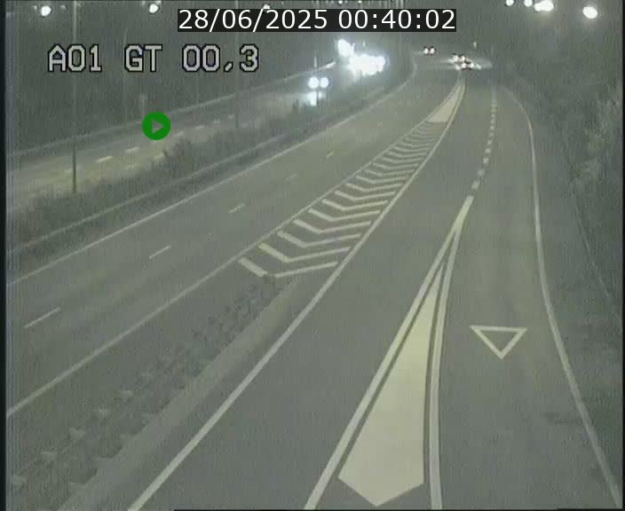 <h2>Traffic live webcam Luxembourg Croix de Gasperich - A1 direction Kirchberg - BK 0.3</h2>