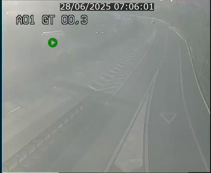 <h2>Traffic live webcam Luxembourg Croix de Gasperich - A1 direction Kirchberg - BK 0.3</h2>