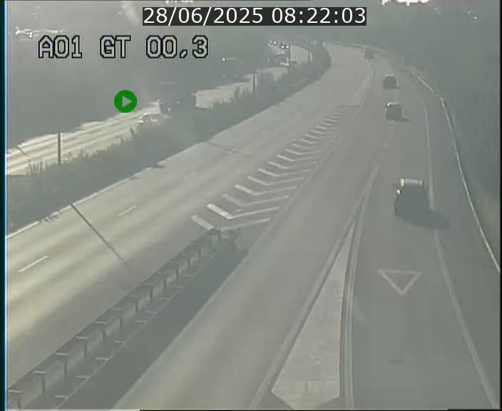 <h2>Traffic live webcam Luxembourg Croix de Gasperich - A1 direction Kirchberg - BK 0.3</h2>