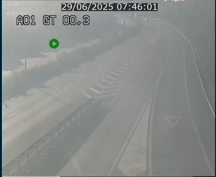 <h2>Traffic live webcam Luxembourg Croix de Gasperich - A1 direction Kirchberg - BK 0.3</h2>