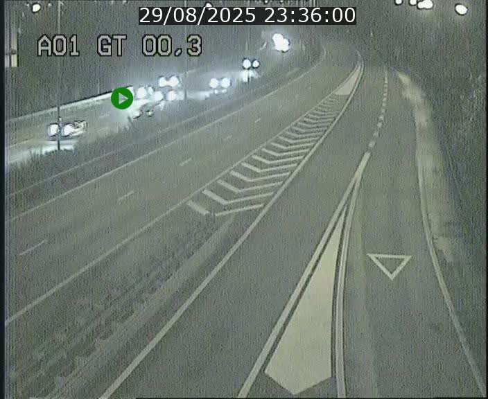<h2>Traffic live webcam Luxembourg Croix de Gasperich - A1 direction Kirchberg - BK 0.3</h2>
