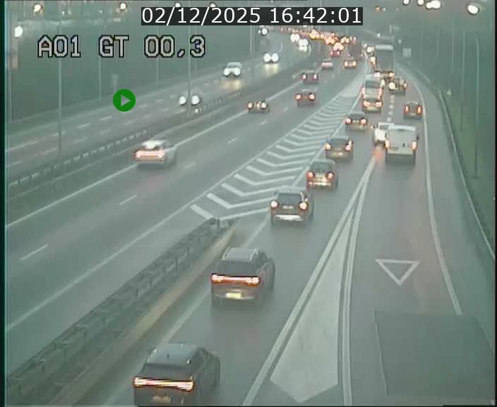 <h2>Traffic live webcam Luxembourg Croix de Gasperich - A1 direction Kirchberg - BK 0.3</h2>