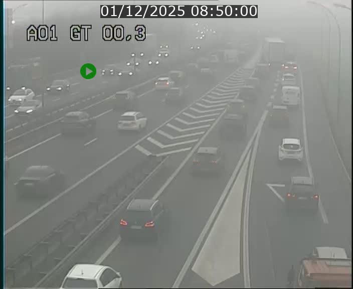 <h2>Traffic live webcam Luxembourg Croix de Gasperich - A1 direction Kirchberg - BK 0.3</h2>