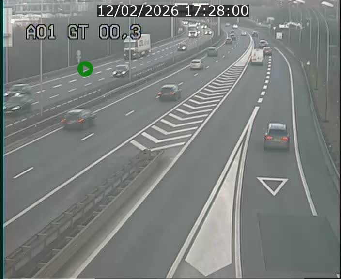 <h2>Traffic live webcam Luxembourg Croix de Gasperich - A1 direction Kirchberg - BK 0.3</h2>