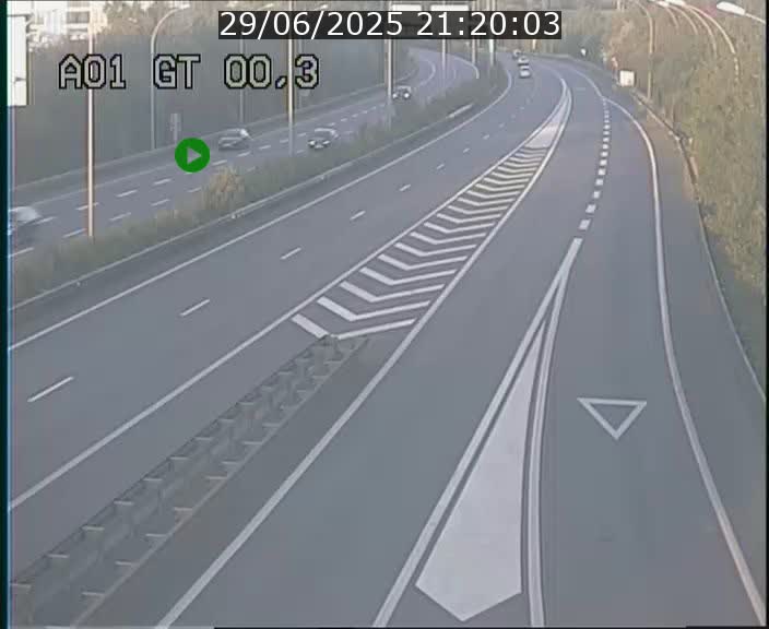 <h2>Traffic live webcam Luxembourg Croix de Gasperich - A1 direction Kirchberg - BK 0.3</h2>