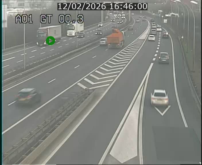 <h2>Traffic live webcam Luxembourg Croix de Gasperich - A1 direction Kirchberg - BK 0.3</h2>