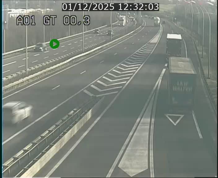<h2>Traffic live webcam Luxembourg Croix de Gasperich - A1 direction Kirchberg - BK 0.3</h2>