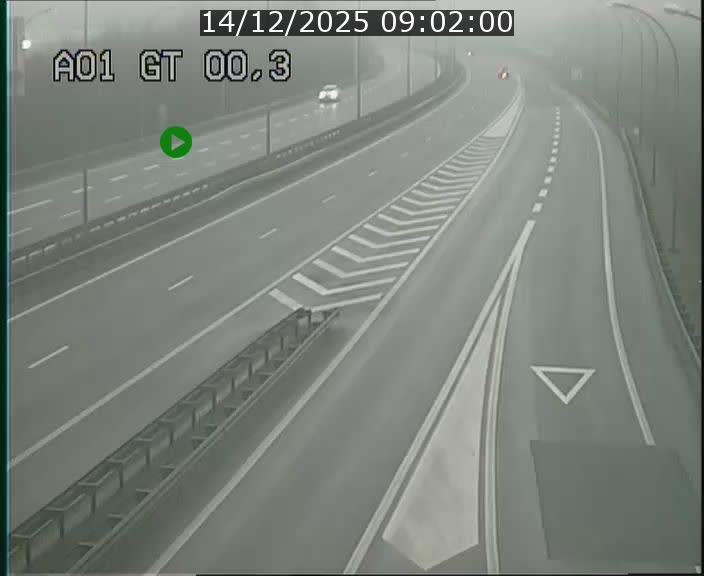 <h2>Traffic live webcam Luxembourg Croix de Gasperich - A1 direction Kirchberg - BK 0.3</h2>