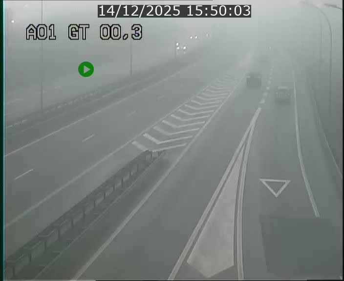 <h2>Traffic live webcam Luxembourg Croix de Gasperich - A1 direction Kirchberg - BK 0.3</h2>